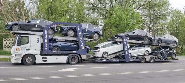 Załadowany zestaw FM AUTO